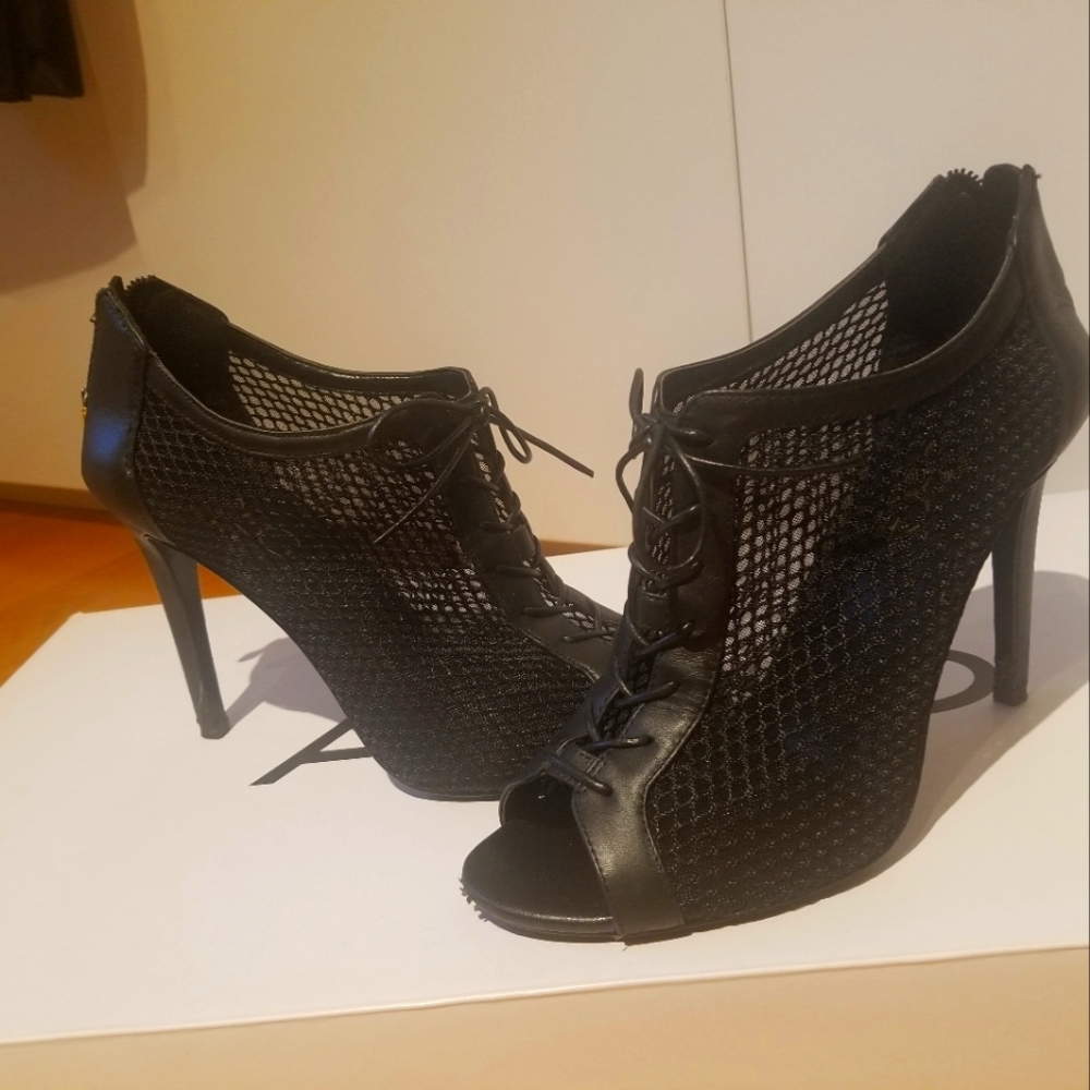 BCBG booties size 8